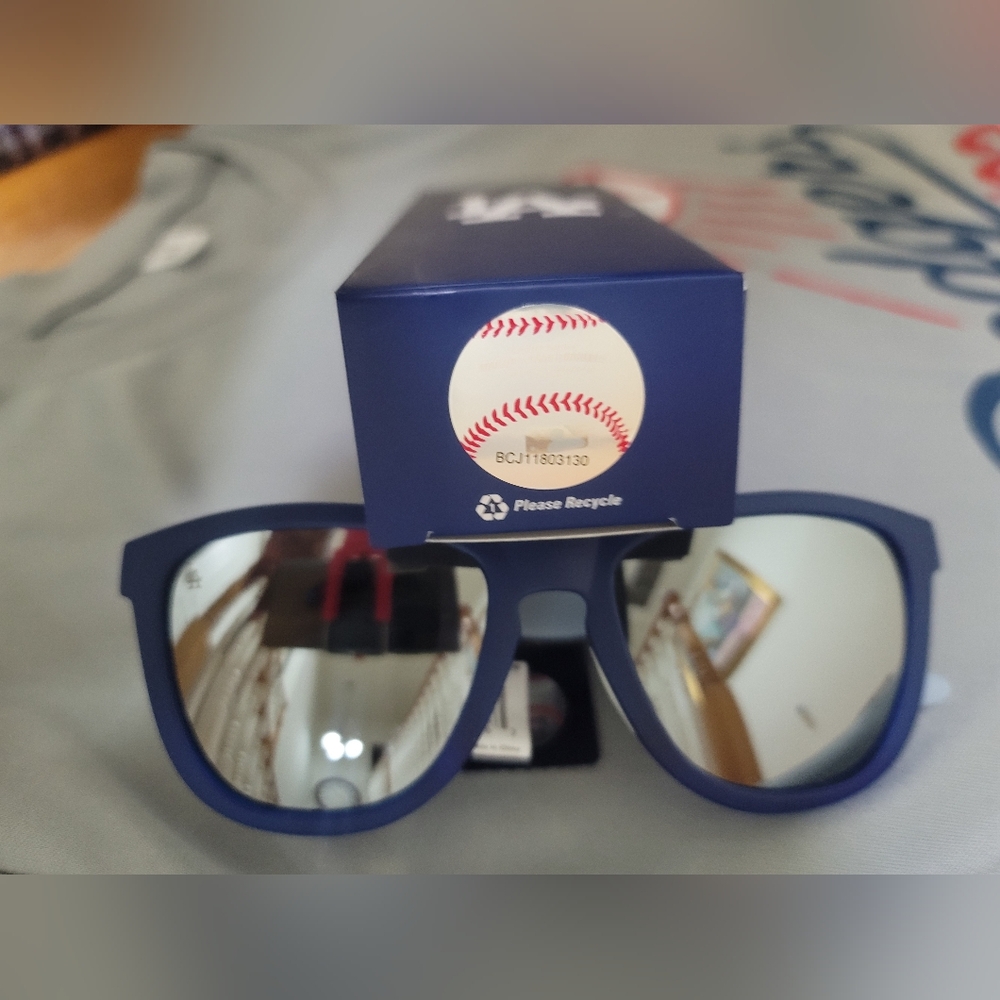 Dodgers Blue MLB Sunglasses - Picture 2 of 8